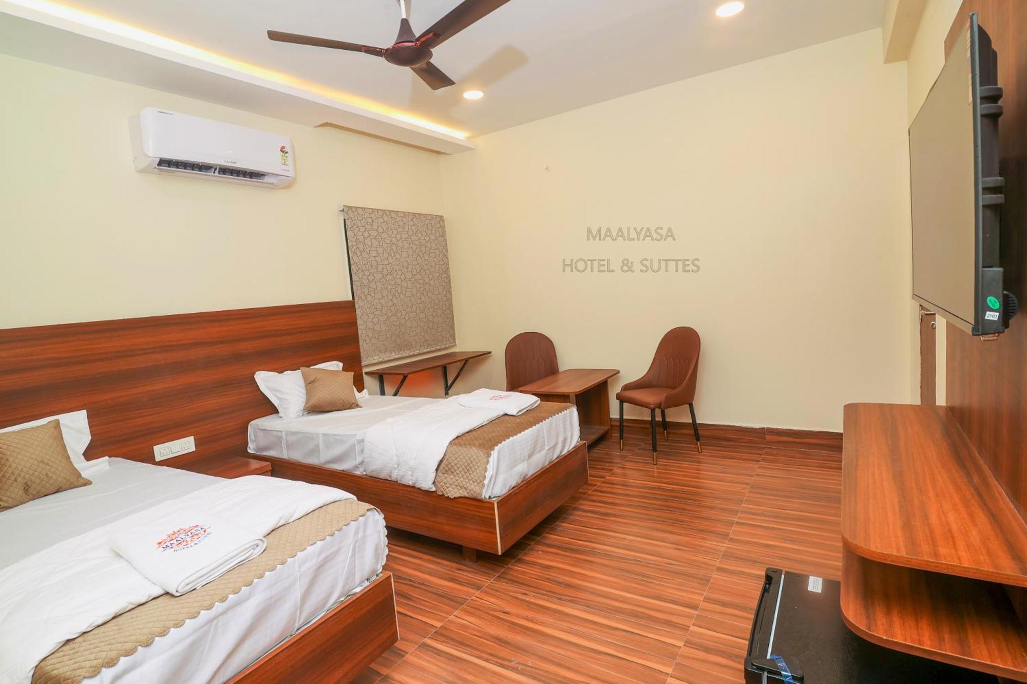 Maalyasa Hotel And Suites Хайдарабад Экстерьер фото